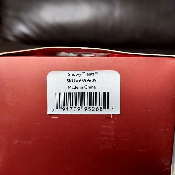 LENOX 'SNOWY TREATS'  Snowman Ornament with Red Accents - Picture 7 of 7